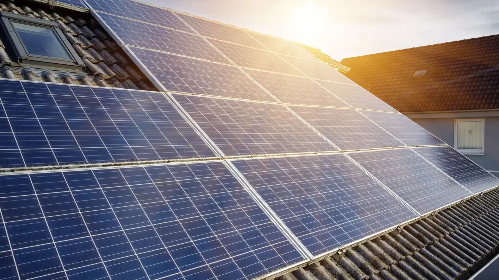 Modules solaires dans le Grand Est avec Amper PV